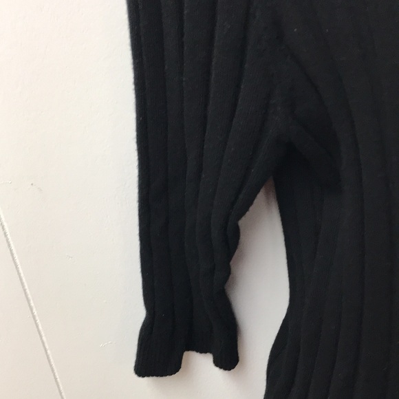 United States Sweaters - cardigan - aa - Picture 4 of 5